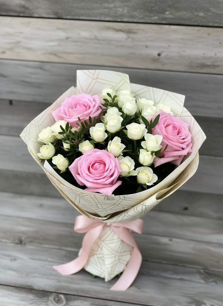 Букет цветов из: Розы в Багане