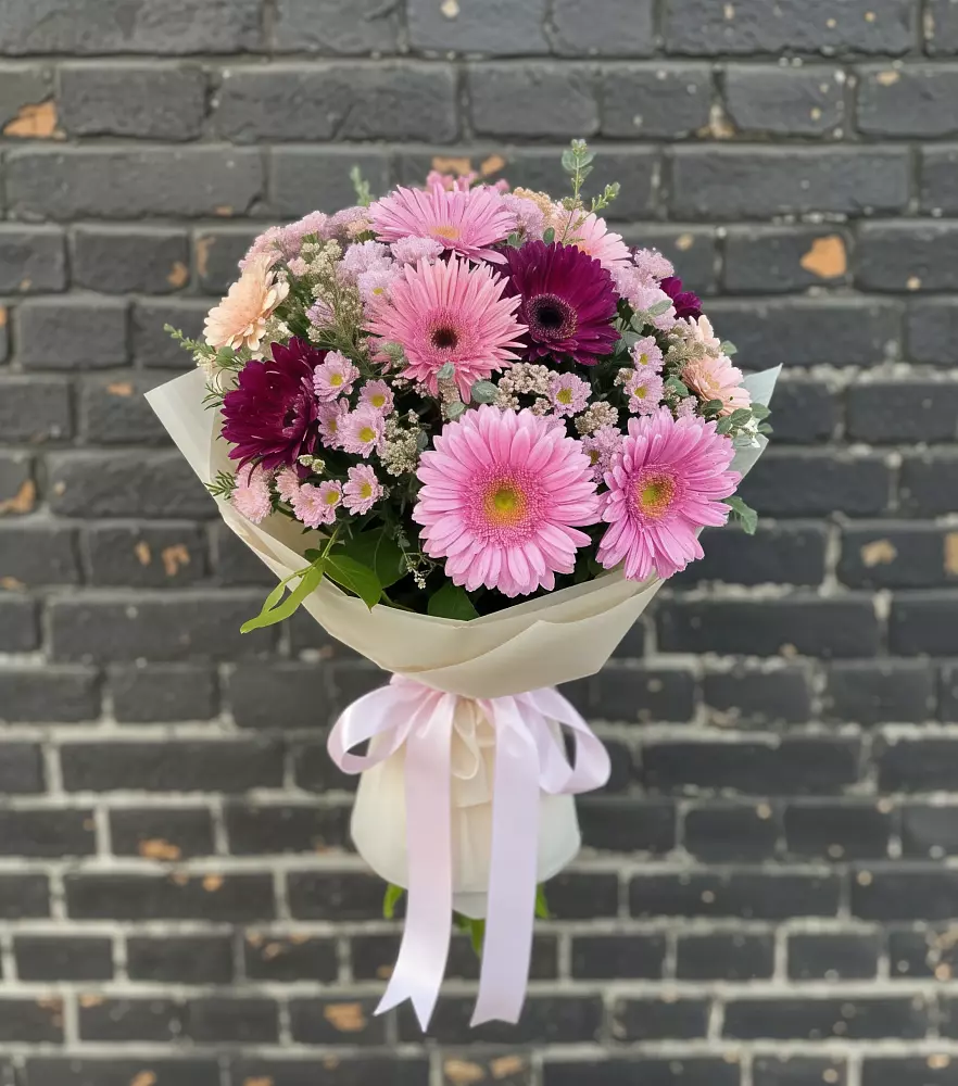 Букет цветов из: Герберы и Хризантемы в Багане