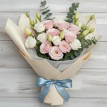 Букет цветов из:  Лизиантусы в Багане