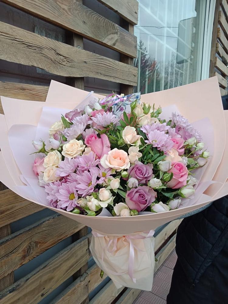 Букет цветов из: Розы и Хризантемы в Багане