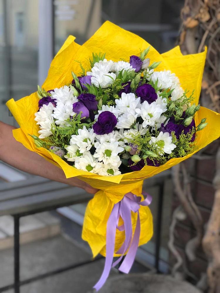 Букет цветов из: Ирисы, Хризантемы и Ромашки в Багане