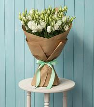 Букет цветов из:  Лизиантусы в Багане