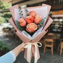 Букет цветов из:  Розы в Багане