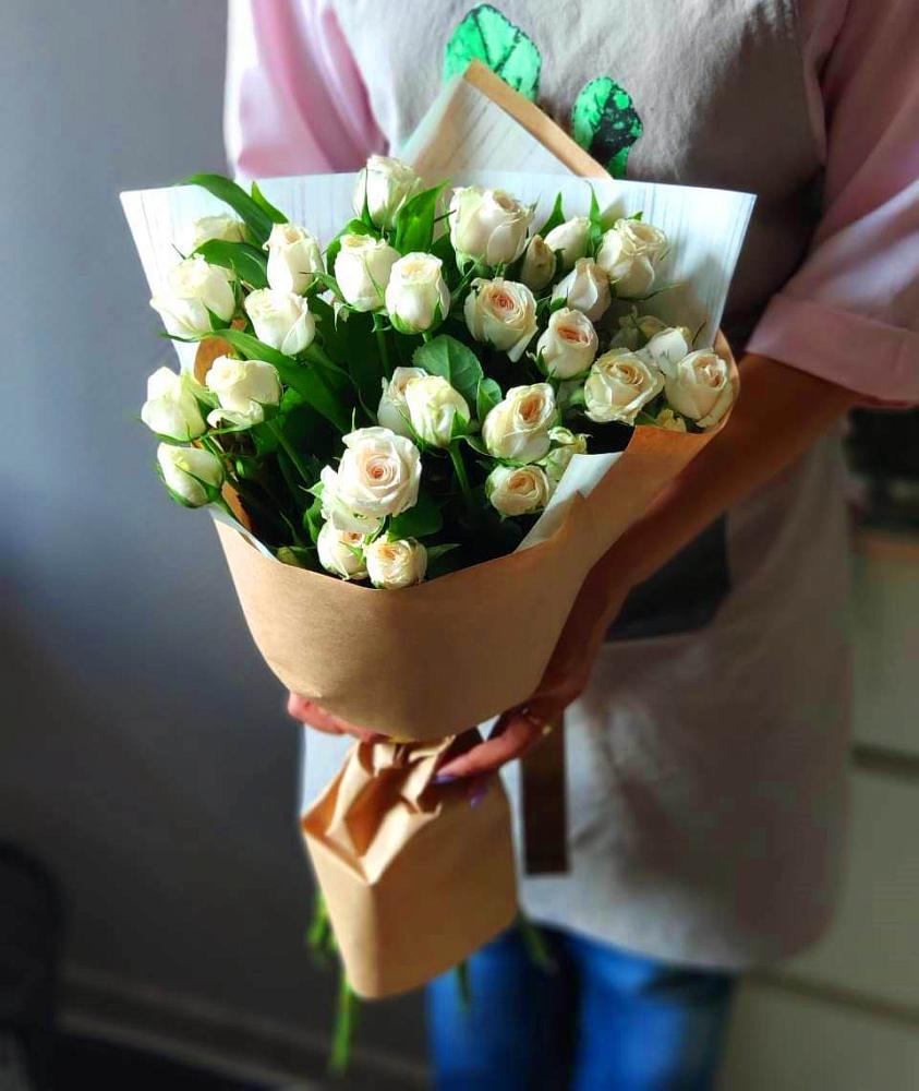 Букет цветов из: Розы в Багане