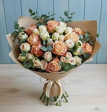 Букет цветов из:  Альстромерии и Розы в Багане
