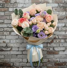 Букет цветов из:  Розы, Лизиантусы и Гвоздики #REPLACE_PRED# Багане