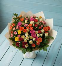 Букет Микс из разноцветных кустовых роз в Багане